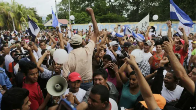 尼加拉瓜居民10月初举行示威，反对修建大运河（03/10/2014）