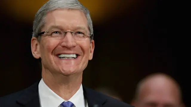 ایپل کے سربراہ نے اعلان کیا ہے کہ وہ ہم جنس پرست ہیں