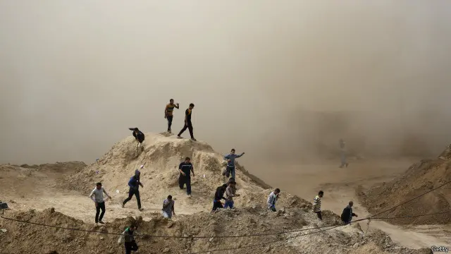 تتم عملية الإخلاء بعمق 500 متر من الشريط الحدودي بين مصر وقطاع غزة، وسيجري إخلاء نحو 680 منزلا خلال هذه المرحلة