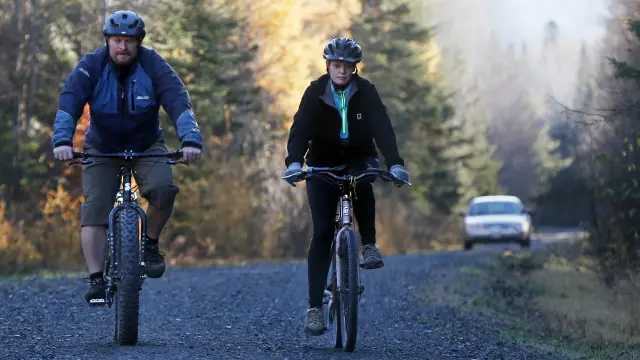 کاشی هیکاکس با رد هشدار مقامات ایالتی، پنجشنبه به همراه دوست پسرش برای دوچرخه سواری از منزل خارج شده بود