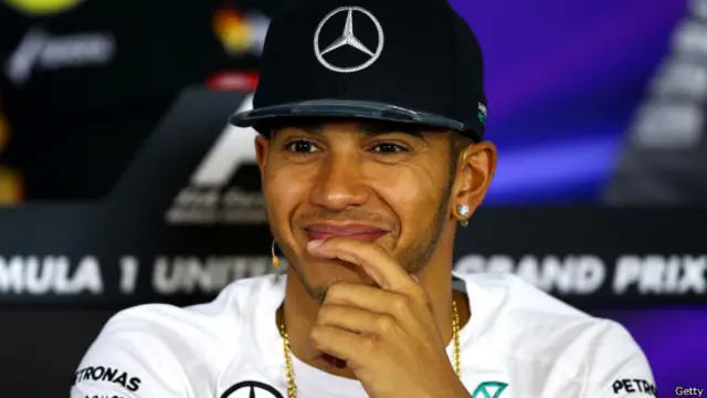 Hamilton tak akan mempedulikan energi negatif.