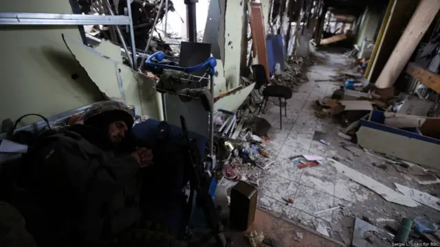 Донецкий аэропорт. Sergei L. Loiko for BBC