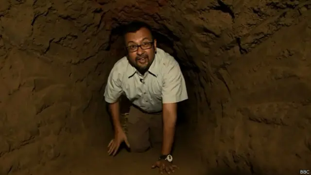 संजॉय मजूमदार, सुरंग के अंदर