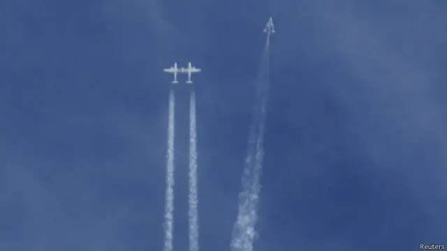 момент отделения от самолета-носителя