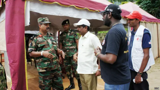 මළසිරුරු සෙවීම අත් නොහරින බවයි ආරක්ෂක අංශ පවසන්නේ