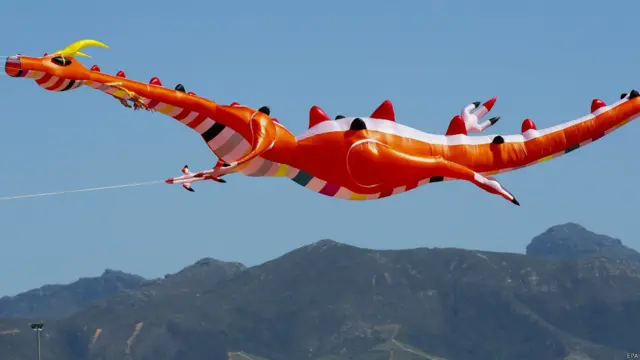 ड्रैगन पतंग, केप टाउन, अन्तर्राष्ट्रीय पतंगबाज़ी उत्सव