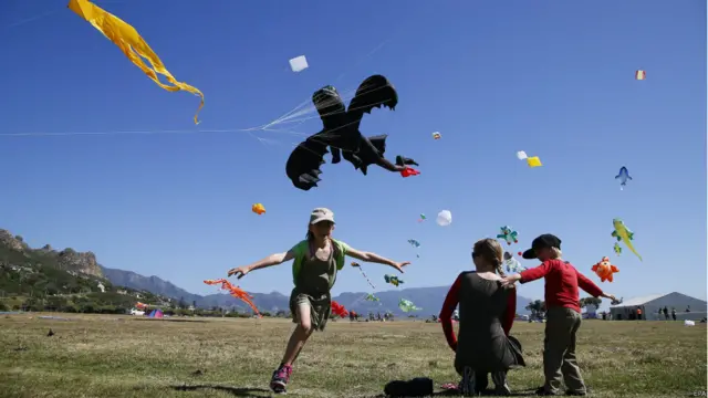 ड्रैगन पतंग, केप टाउन, अन्तर्राष्ट्रीय पतंगबाज़ी उत्सव