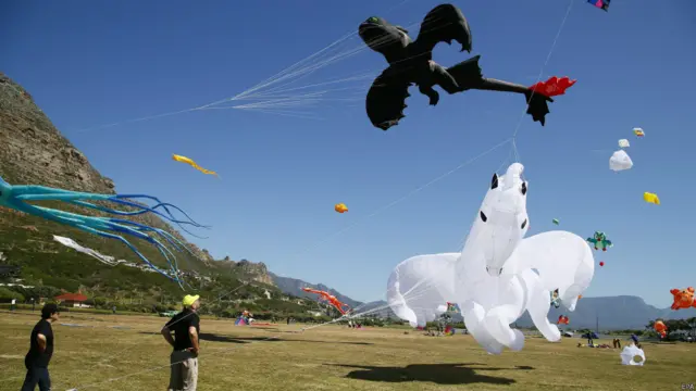 ड्रैगन पतंग, केप टाउन, अन्तर्राष्ट्रीय पतंगबाज़ी उत्सव