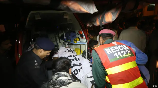 فجر الانتحاري نفسه على بعد 500 متر من معبر حدودي يربط بين الهند وباكستان.