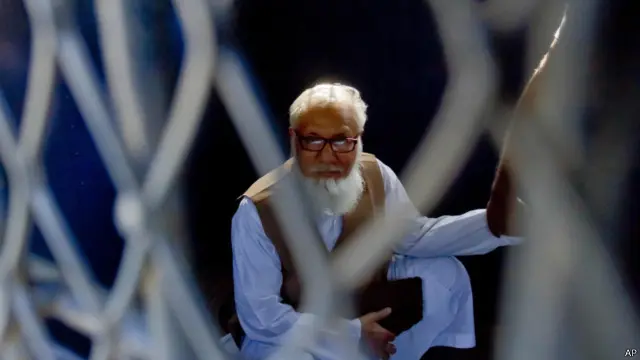 مطیع الرحمان نظامی سنہ 1971 میں جماعت اسلامی کی ایک ذیلی تنظیم سے منسلک تھے