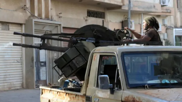 Más de 2.500 personas han muerto en Bengasi desde que el ejército inició su última ofensiva.