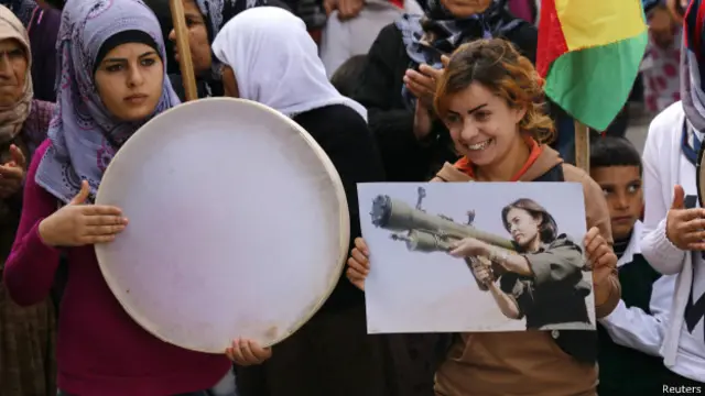 महिला कुर्द लड़ाका, आईएस के खिलाफ