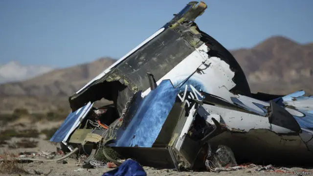 Destroços da SpaceShip Two