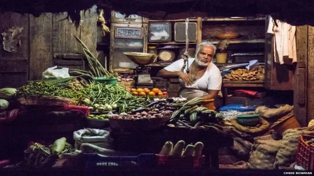 रीडर्स पिक्स, दुकान का फ़्रंट हिस्सा