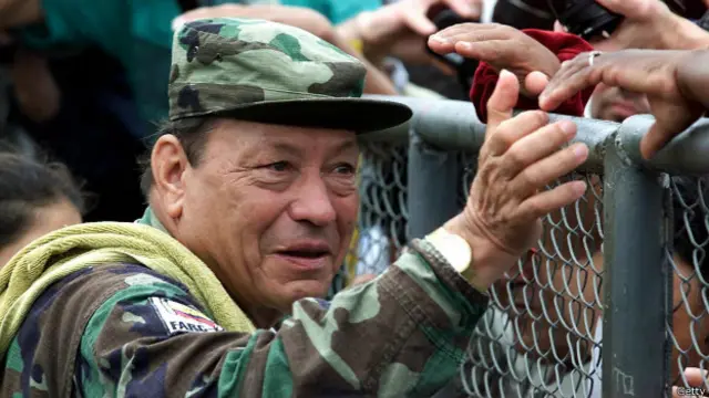 Manuel Marulanda, en una foto de 2001