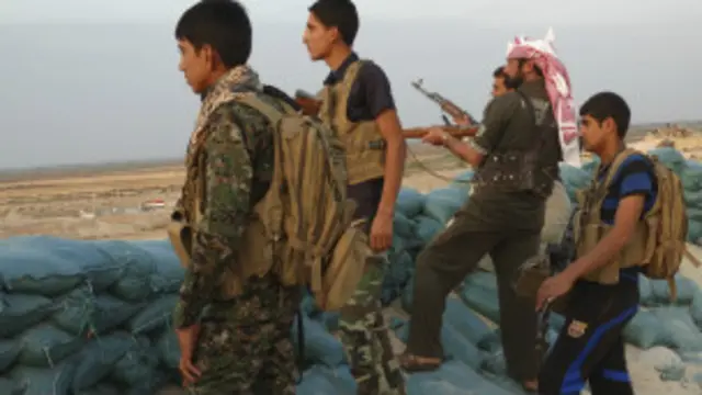 अमरीका ने शुक्रवार को ही पंद्रह सौ सैनिकों को इराक़ भेजा है.