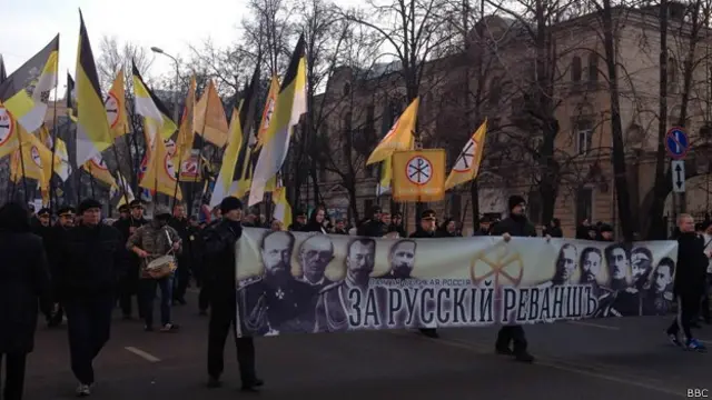 Акция за "Новороссию" на Октябрьском поле в Москве