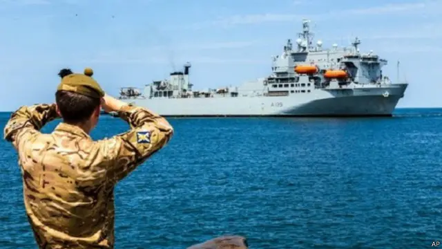 تحسن الجهود الدولية بشأن إيبولا سيقلل الضغط على فرق الطبية التي تكافح لاسا