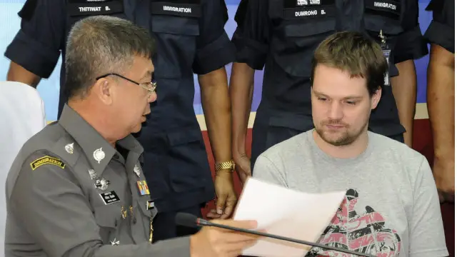 فریڈریک لینارٹ نیج اپنی ضمانت پر رہائی کے دوران سویڈن سے بھاگ نکلے تھے