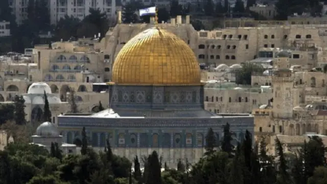 حرم الشریف اسلام اور یہودیت کے مقدس ترین مقامات میں سے ایک ہے