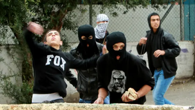 Протестущие палестинцы в Иерусалиме