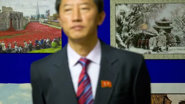 Các nghệ sỹ Bắc Hàn có mặt tại London nói họ có toàn quyền tự do sáng tác nghệ thuật, "nhưng nếu các nước khác có hành động gì khiến chúng tôi giận dữ thì chúng tôi có thể thể hiện thái độ qua các tác phẩm nghệ thuật của mình"