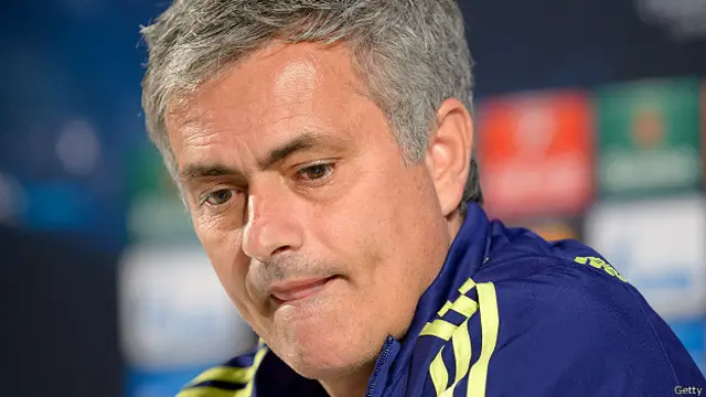 Jose Mourinho mengincar piala Liga Champions bersama Chelsea setelah pernah merebutnya bersama Porto dan Inter Milan. 