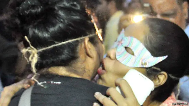 'किस ऑफ़ लव' अभियान