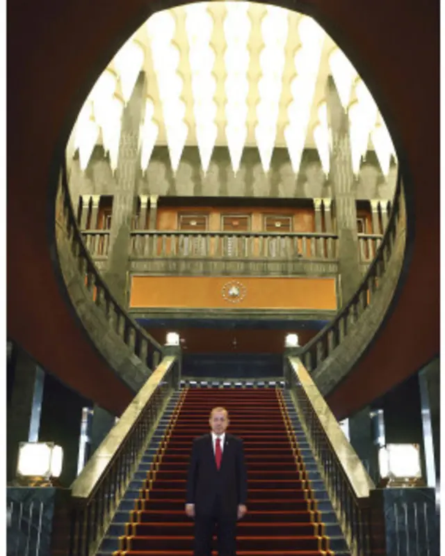 Presiden Erdogan di dalam Istana Putih.