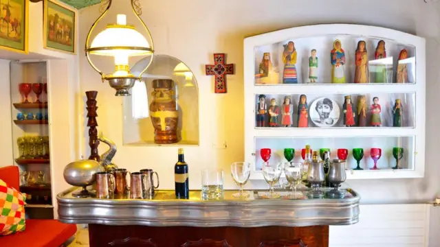 Bar de La Chascona tem um pouco de cada parte do mundo