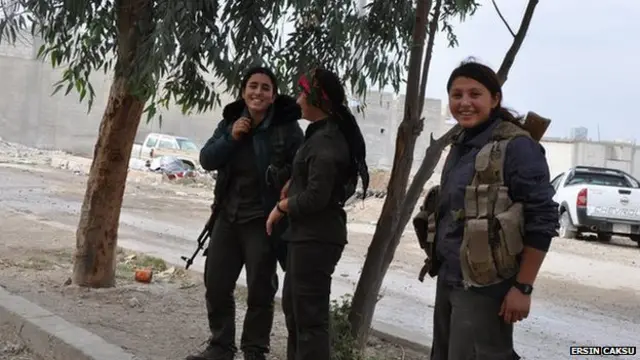 روحیه همبستگی مدافعان شهر مشهود است