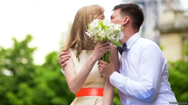 डेटिंग वेबसाइट