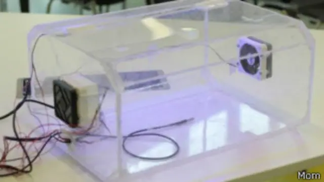 "Esqueleto" de la incubadora inflable Mom. 