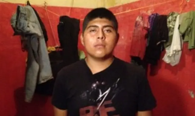 Seis de los compañeros de cuarto de Sergio están desaparecidos. Él logro salvarse.