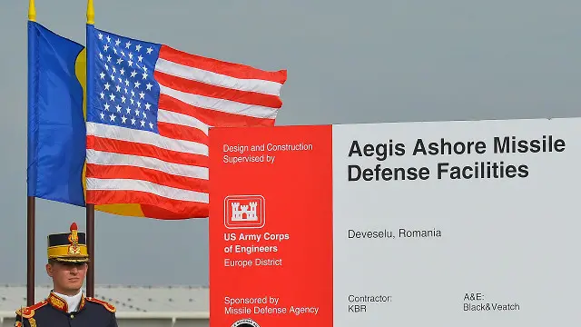 Солдат в карауле