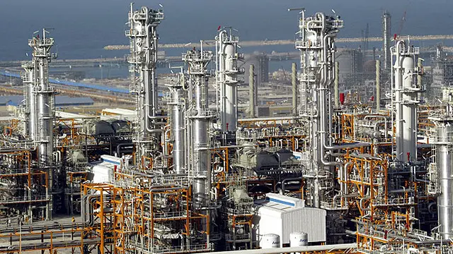 صنایع پتروشیمی ایران بعد از سال‌ها تحریم نیازمند سرمایه‌گذاری خارجی است