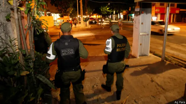Policiais reforçam segurança no bairro do Guamá, em Belém | Foto: Sidney Oliveira / Ag. Pará