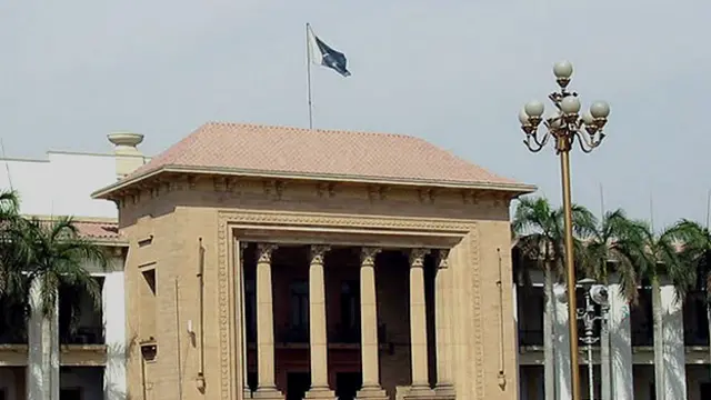 پنجاب کے وزیرِ قانون رانا ثنا اللہ نے قرارداد ایوان میں پیش کی جو متفقہ طور پر منظور کر لی گئی