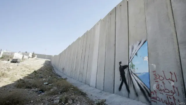 Стена, разделяющая Израиль и Сектор Газа