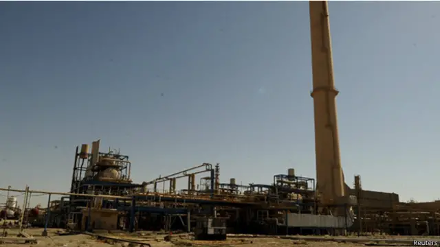 مصفاة بيجي اكبر مصافي النفط في العراق