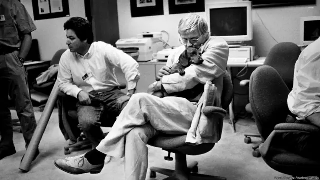 al artista británico David Hockney en un taller de Russell Brown sobre Photoshop