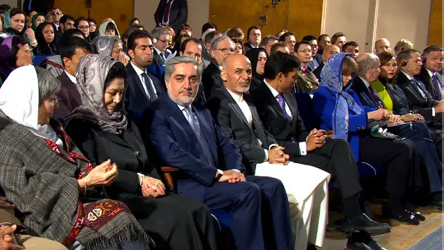 د دواړو لوريو ترمنځ د کابينې د ځنډ اصلي لامل په مساوي ډول د واک وېش او د کليدي وزارتونو او خپلواکو ادارو تعريف دی