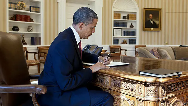 باراک اوباما با نامه‌های مستقیم به آیت‌الله خامنه‌ای برای ترغیب او به مذاکره تلاش کرده است