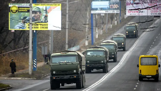 حرکت کاروان تسلیحات سنگین بدون نشان در مناطق تحت کنترل جداییطلبان، آمریکا و اروپا را نگران کرده است