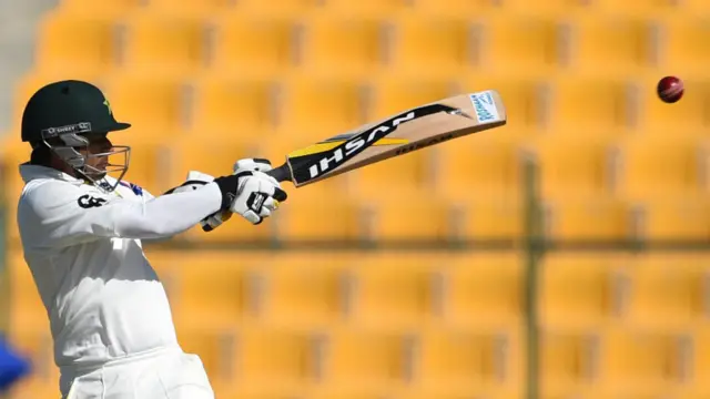 مصباح الحق اگر نیوزی لینڈ کے خلاف پہلا ٹیسٹ جیتنے میں کامیاب ہوگئے تو وہ پندرہ کامیابیوں کے ساتھ ٹیسٹ کرکٹ میں پاکستان کے سب سے کامیاب کپتان بن جائیں گے۔