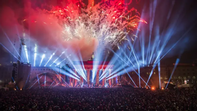 برلن کی شہری حکومت نے سلور جوبلی تقریبات کے موقع پر سٹیزن پارٹی کا اہمتام کیا