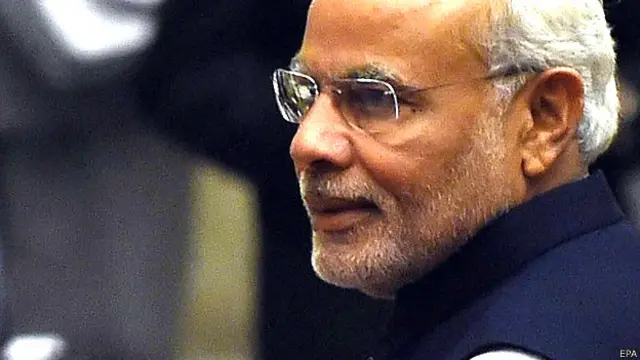 नरेंद्र मोदी