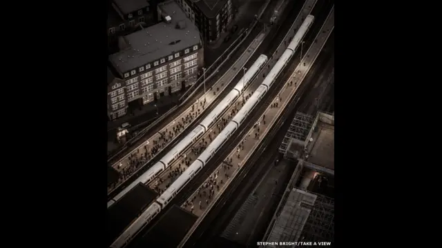 London Bridge stansiyası, İngiltərə. Müəllif - Stephen Bright