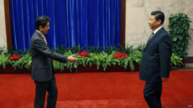 日本首相安倍与中国国家主席习近平(10/11/2014)