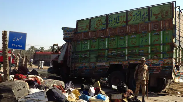 خیر پور ہسپتال کے میڈیکل سپرنٹینڈنٹ غلام جعفر سومرو نے بتایا کہ ہسپتال میں ہنگامی حالت نافذ کر دی گئی ہے۔